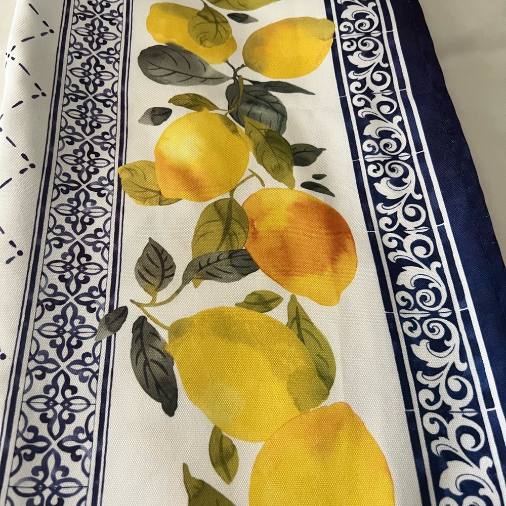Tuscan Villa Lemon Tablecloth